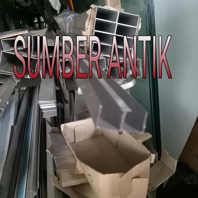 REL M SLIDING SHOWCASE ETALASE ALUMINIUM