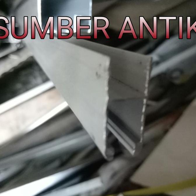REL H SLIDING SHOWCASE ETALASE ALUMINIUM