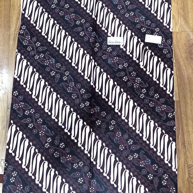 Kain Batik Cap Motif Parang Truntum Latar Hitam Jogja Solo Katun Halus HTS