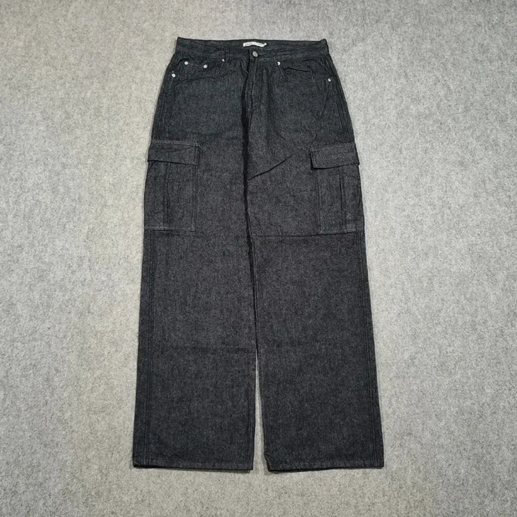 celana cargo jeans panjang pria ONE BUTTON size 32 second