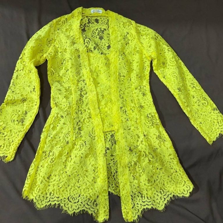 Kebaya Brokat Kuning Premium