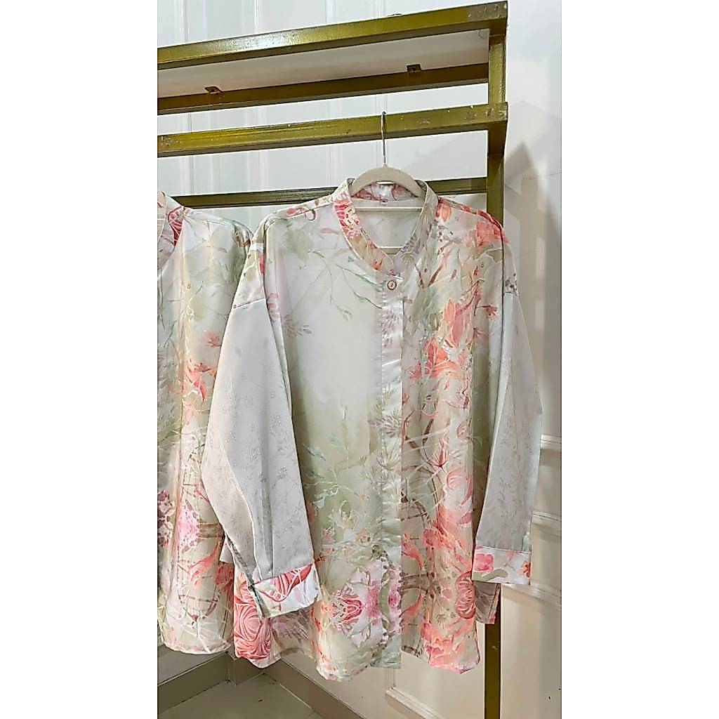 atasan valvia top ria miranda x buttonscarves