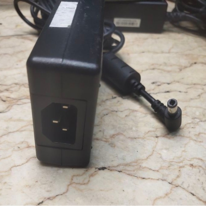 adaptor 12v 4.16a HIPRO original