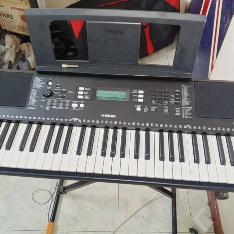 KEYBOARD YAMAHA PSR E373