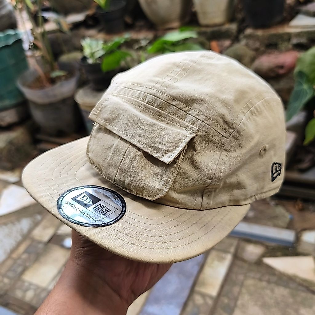 Topi 5 panel outdoor New Era Jungle Fatigue Jet Cap 12359378  Khakis 5 Panel Hat Used good Condition