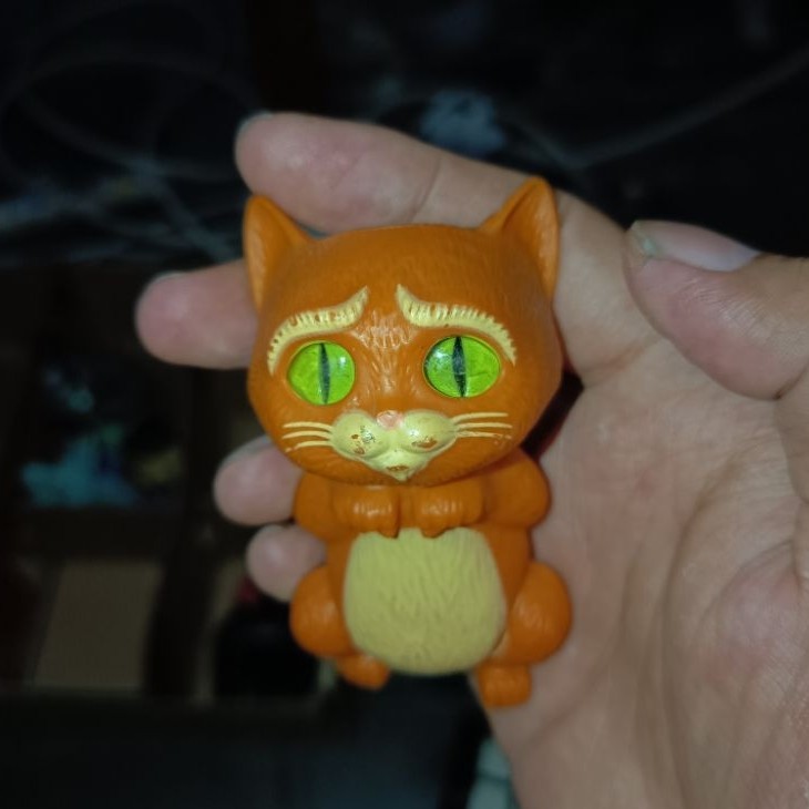 McDonalds Happy Meal Toy - Puss In Boots 2011 - Kitten - Baby Puss in Boots