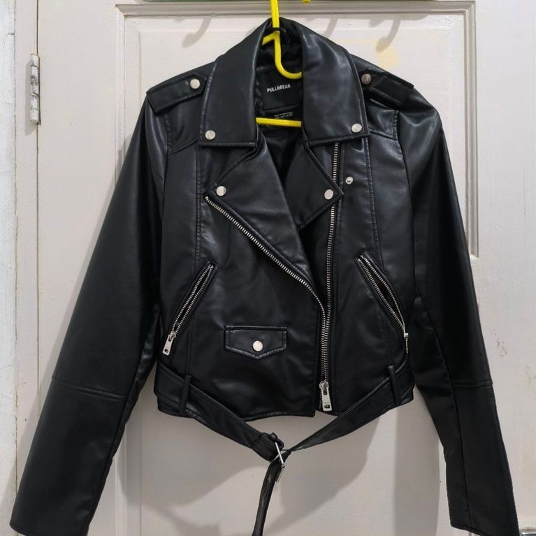 [PRELOVED] Pull & Bear Leather Biker Jacket Black Size L