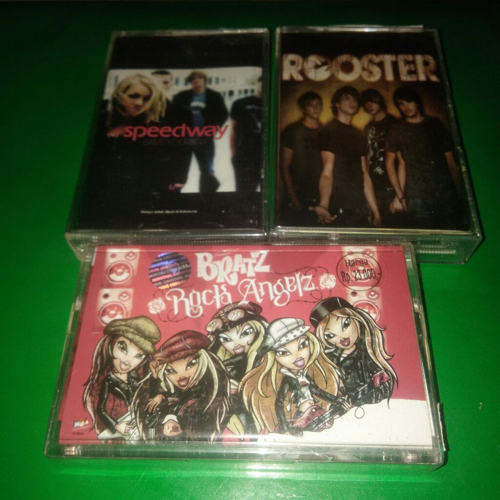 kaset pita speedway rooster
