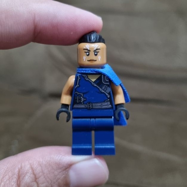 Lego Minifigure Valkyrie - Thor Movie
