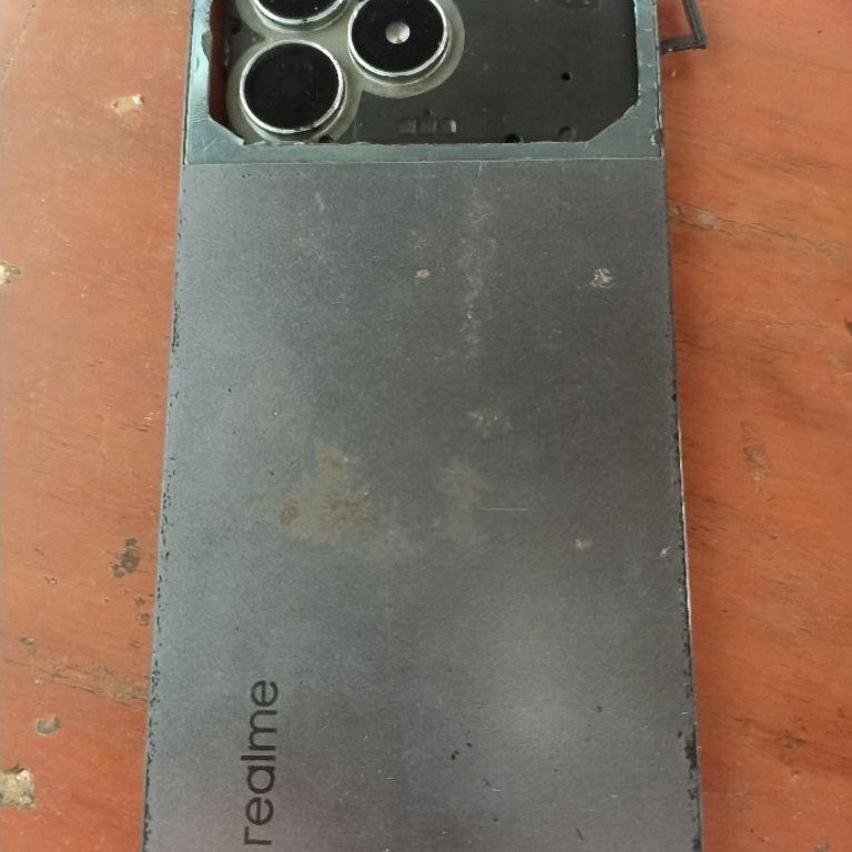 backdoor ORI realme c53 dan kaca kamera, slot SIM kondisi sesuai poto