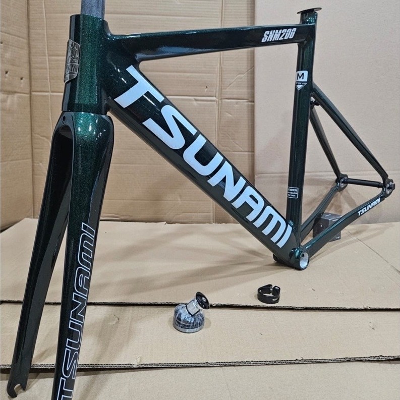 Frameset Sepeda Fixie TSUNAMI SNM200 Frame Alloy Fork Full Carbon Warna Hijau Glossy