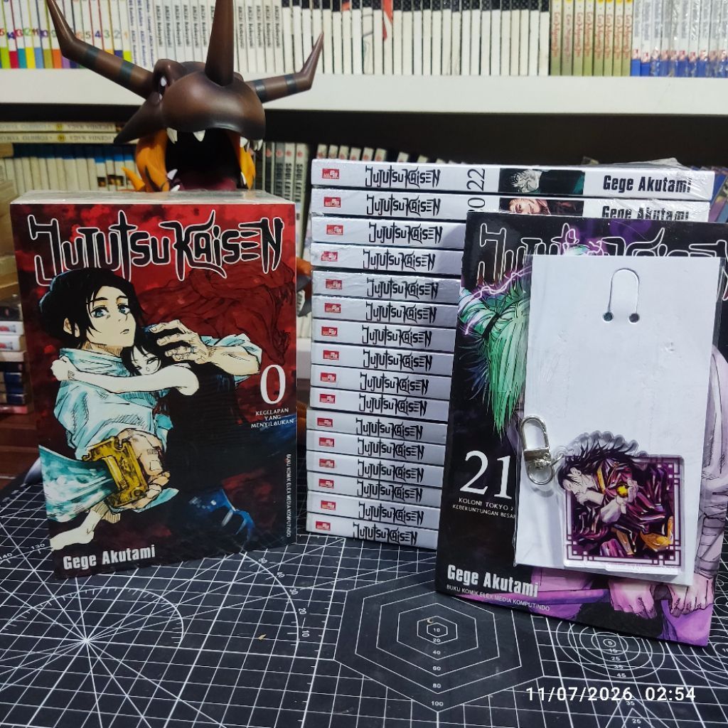 Komik SET Jujutsu Kaisen Vol 0 - 22 by Gege Akutami + Bonus Gantung Kunci (Set Only)