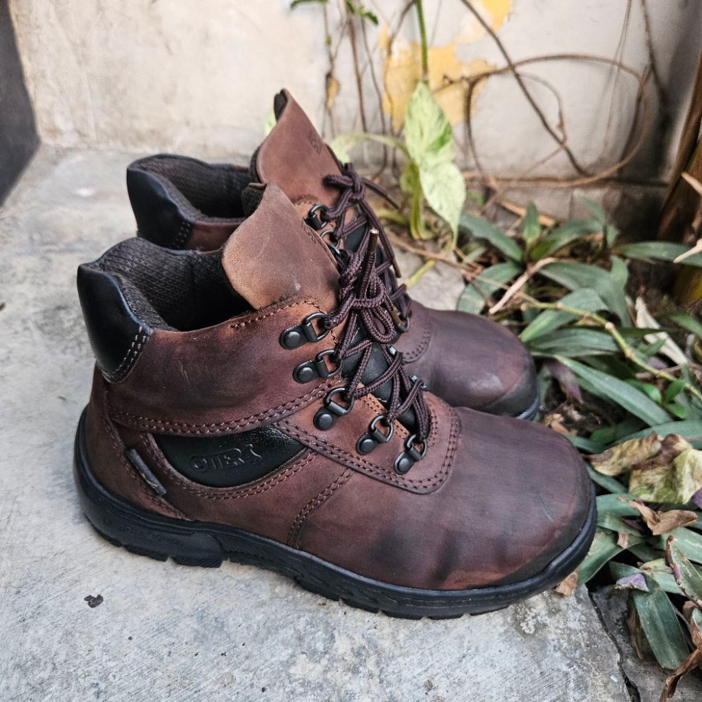 sepatu safety second otter owt993 size 40(25cm)