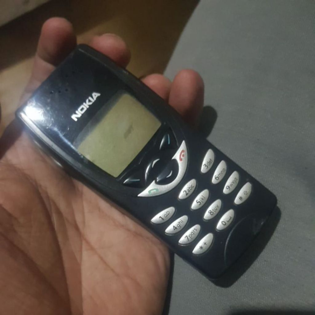 nokia 8210