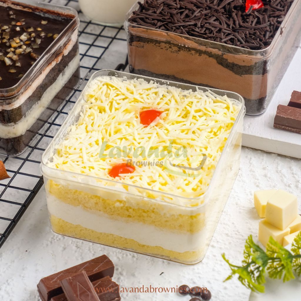 Cheese cake lumer, keju lumer cake in box lavanda brownies