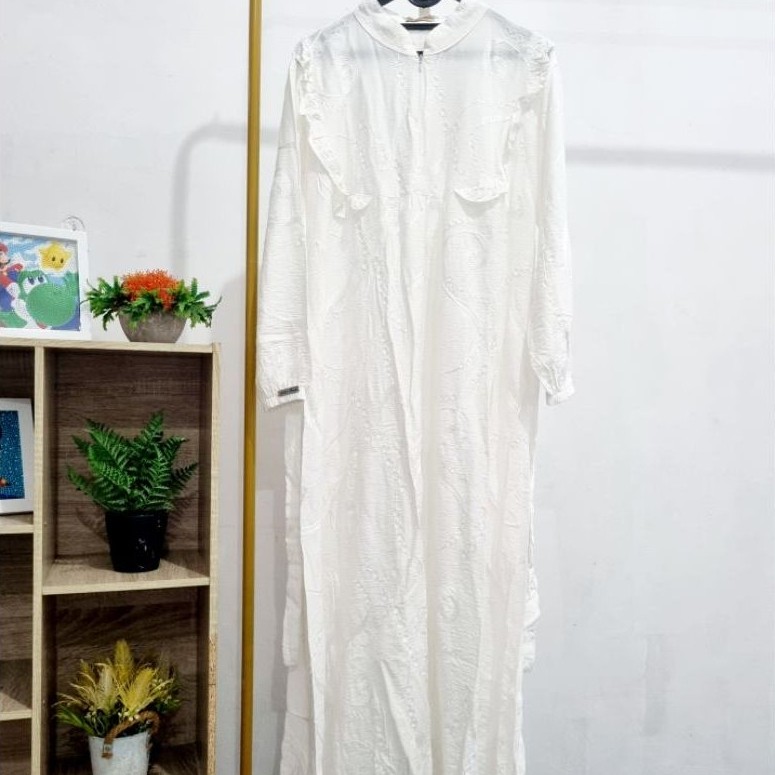 GAMIS dari GALLERY BUNDA, Gamis wanita putih lengan panjang motif brokat model longgar muslim