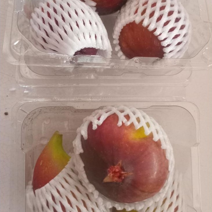 Buah tin segar pack 200gram