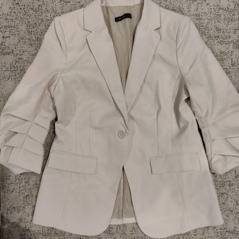 Blazer Wanita/ Blazer Beige/ Blazer The Executive/ Blazer Nude/ Preloved/The Executive/ Jas Wanita