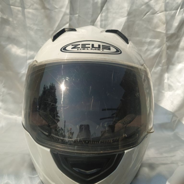 Helm Zeus ZS-811 Warna Putih