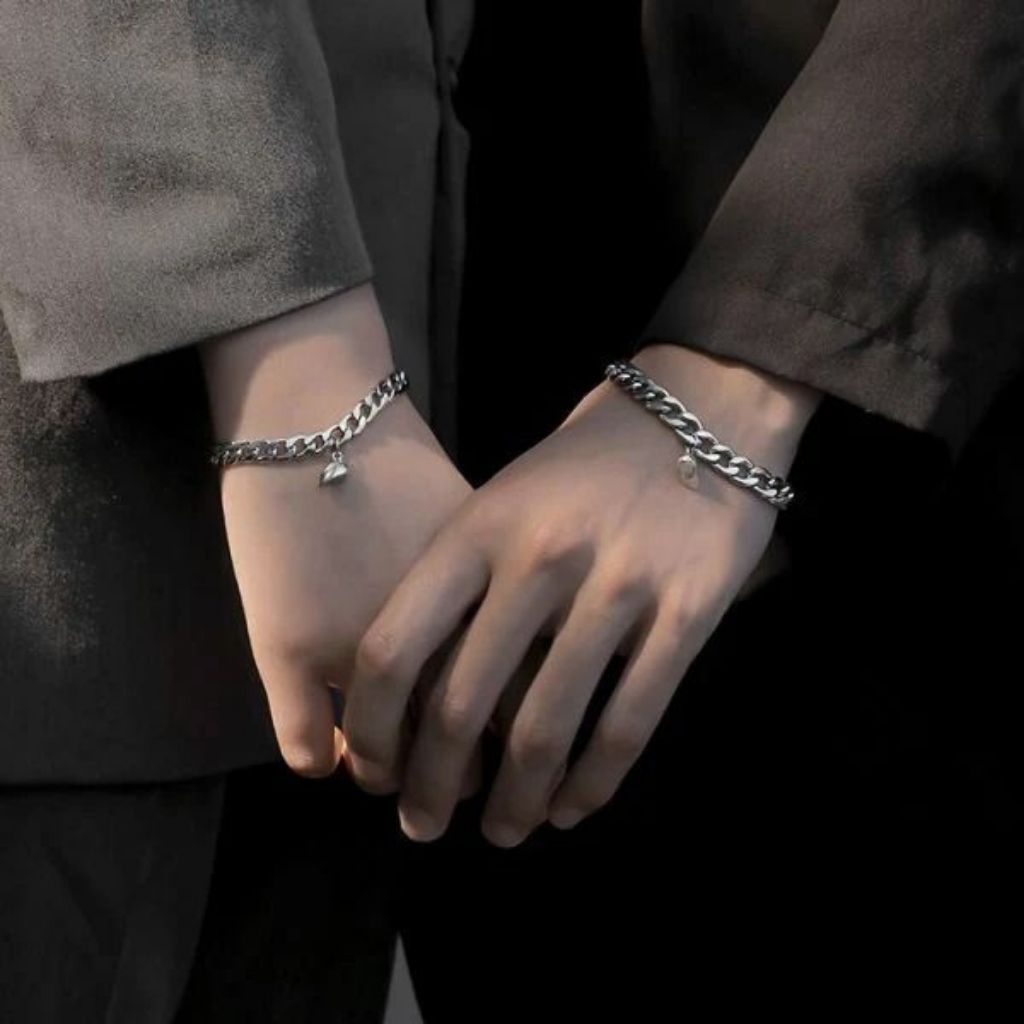 GELANG COUPLE TITANIUM LOVE MAGNET ANTI KARAT DENGAN VARIASI TALI DAN RANTAI
