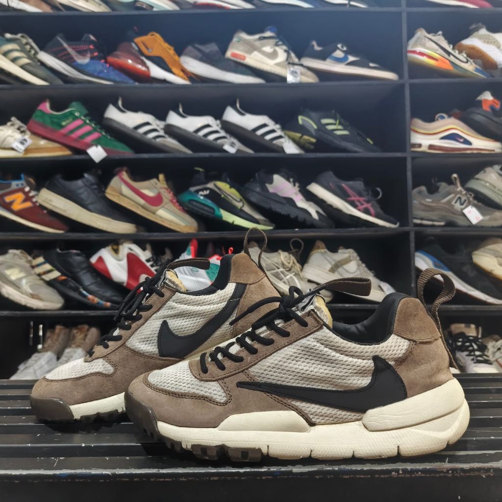 SEPATU SEKEN_TOM SACHS x MARS YARD 2.0 - 42.5