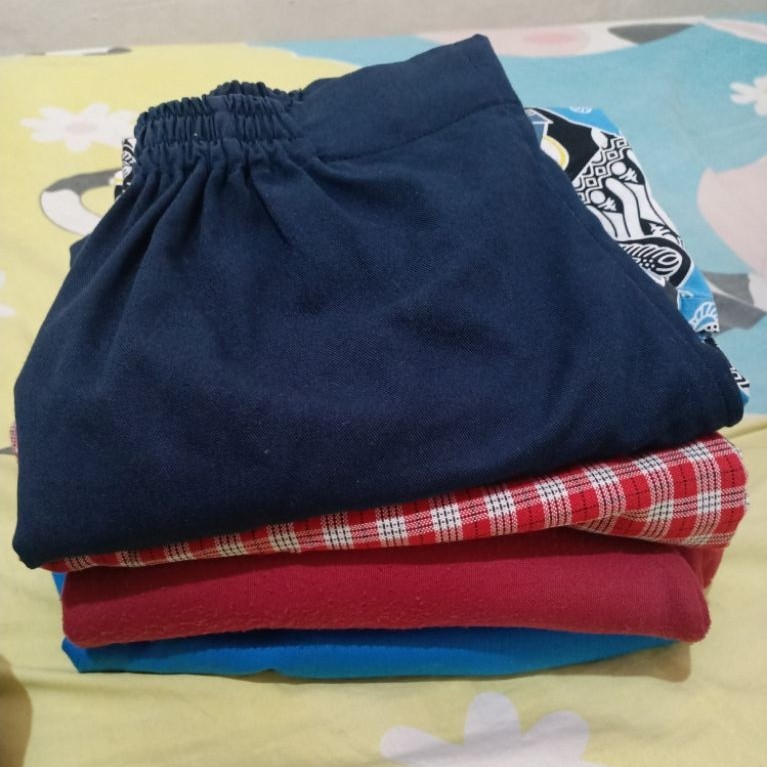 Seragam TK kanisius kadirojo preloved