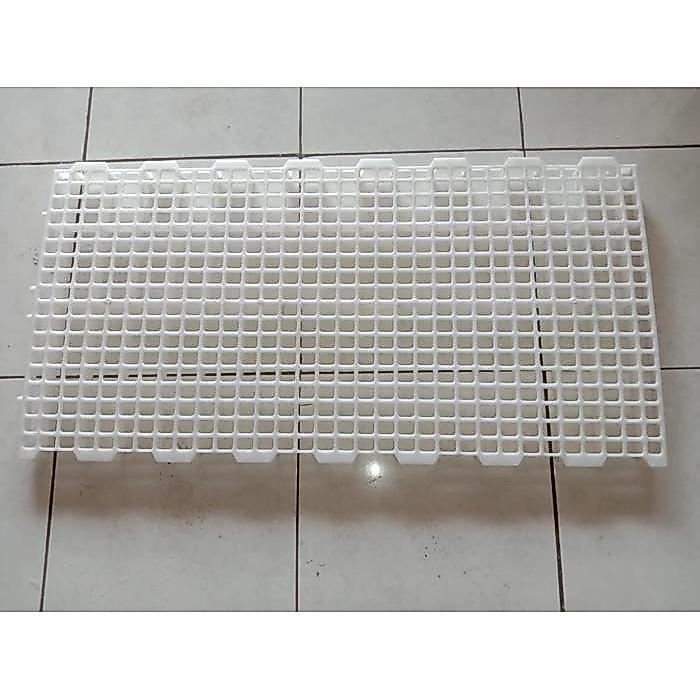 Slat kandang/alas kandang hewan plastik putih