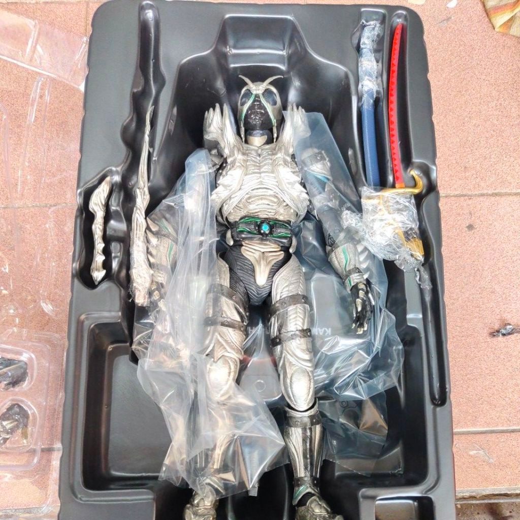 action figure kamen rider shadow moon