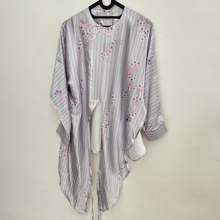 Baru dengan tag - Baju brand Kamiidea size M