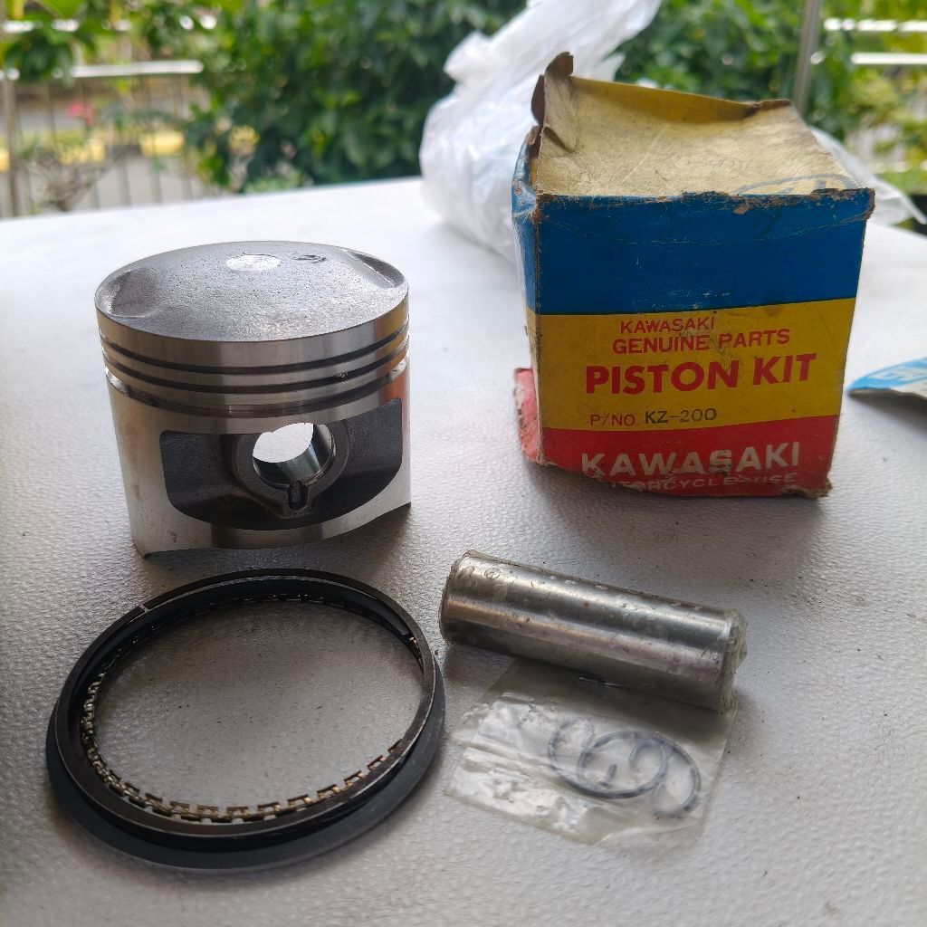 Piston Kit Kawasaki Kaze OS 200 Original Japan NOS - Kode Part KZ-200 Pen 13 Seher Kit Kaze R Oversi