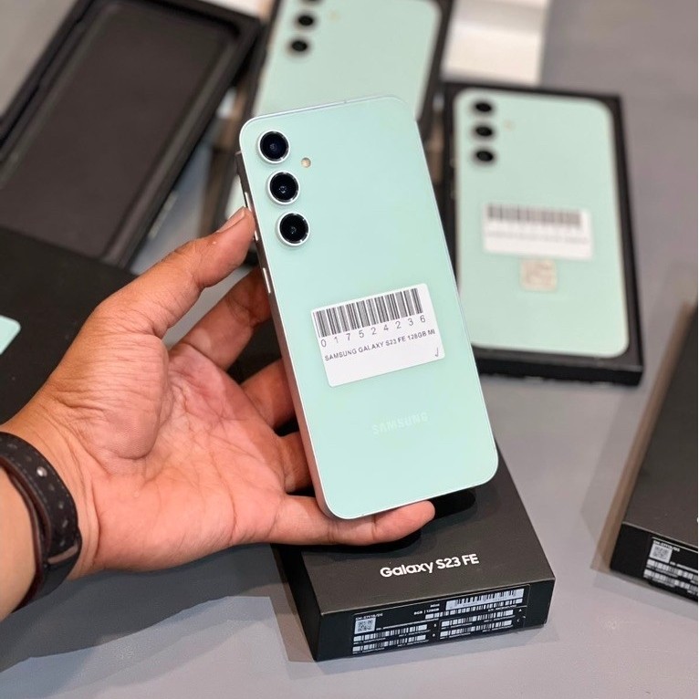 Second S*msung Galaxy S23 FE