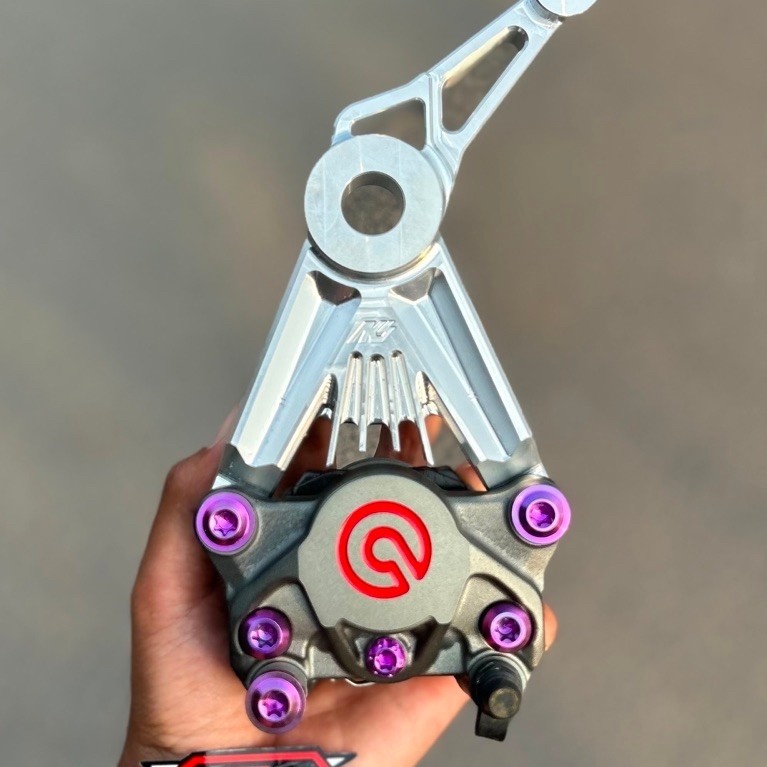 braket kaliper belakang brembo 2p pnp ninja R SS RR CB GL universal motor braket kaliper belakang cn