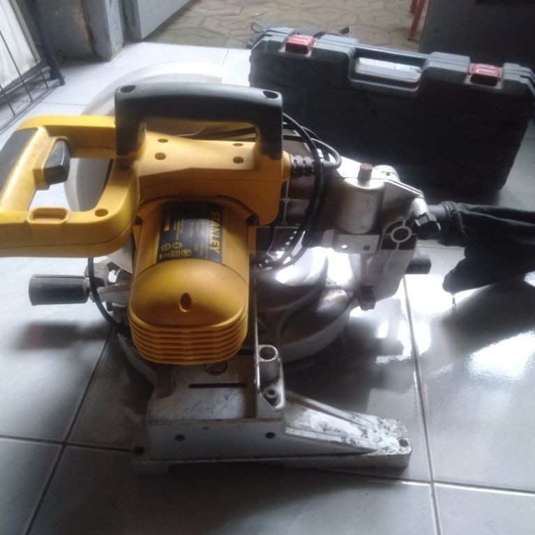 Mitre saw 10 inch