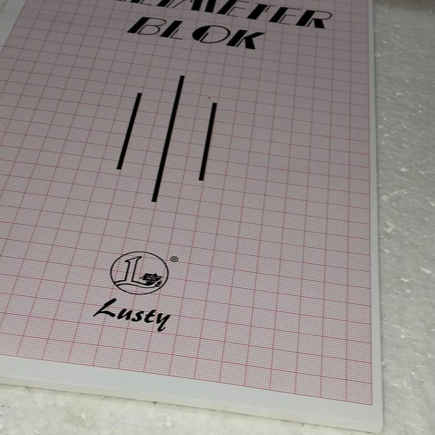 BUKU MILIMETER FOLIO 50 LEMBAR MEREK LUSTY
