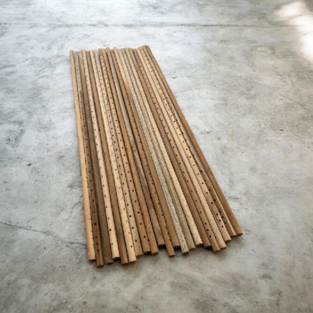 sabuk sangkar model bulat bahan kayu jati lubang bor 2.5 mm