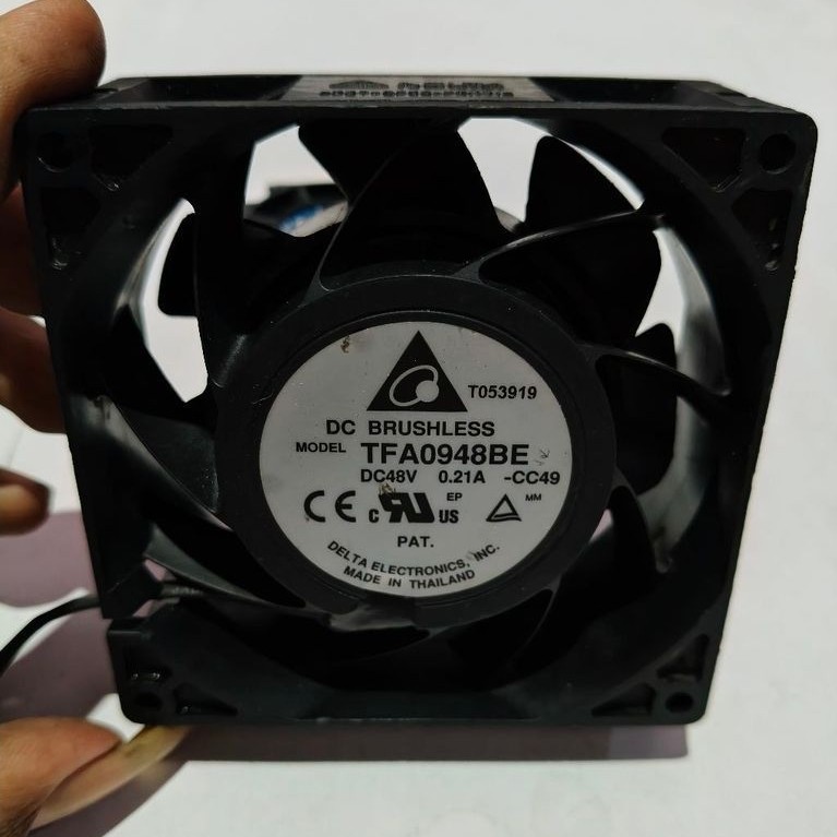 KIPAS DC WATERPROOF/ANTI AIR DC 48VOLT 0.21A HIGH SPEED MERK DELTA 9X9CM TEBAL 3.8CM 4PIN