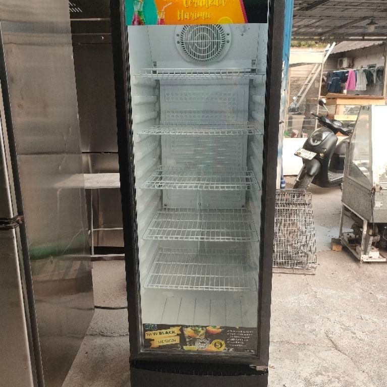 showcase 1 pintu bekas