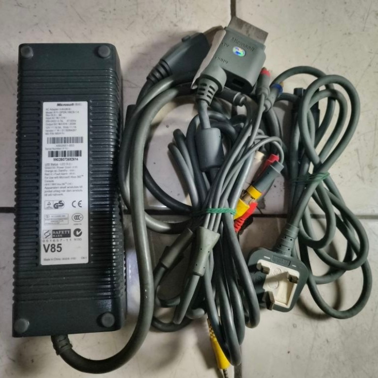 Adaptor Original XBOX 360 SECOND ( NORMAL )