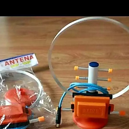 Antena TV & Radio FM  Model  Doraemon Indoor - Signal Kuat, Mudah Dipasang, Cocok untuk Semua TV