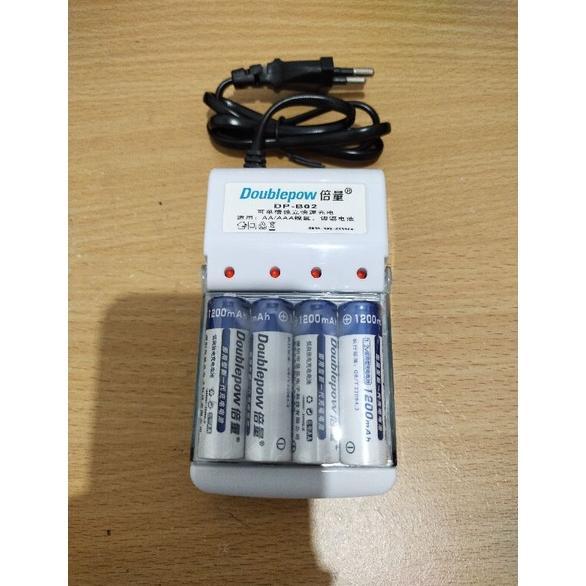Battery AA 4 Pcs + Charger - Bisa Di Cas Ulang For Kamera Canon Nikon Sony Olympus Samsung Fujifilm 
