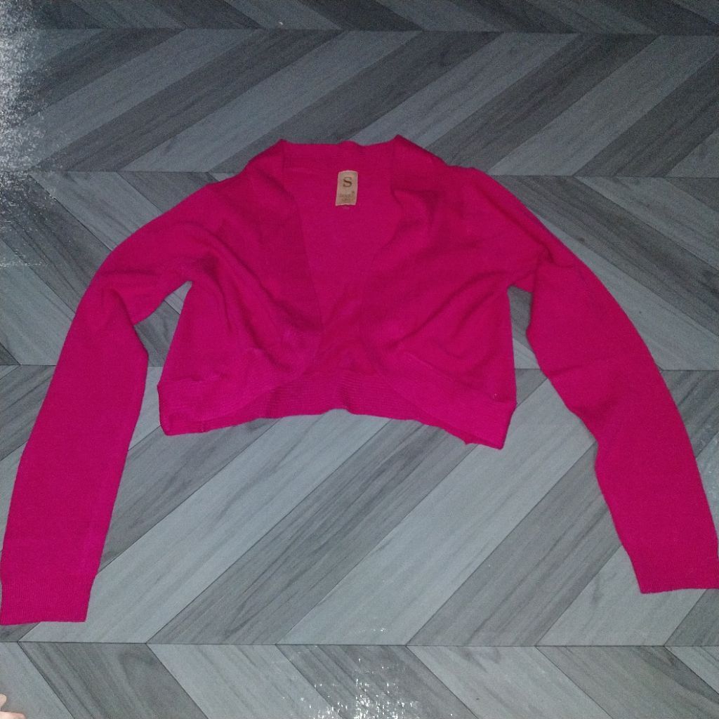 [BARU] Cardigan Rajut Crop Brand Soda Girl