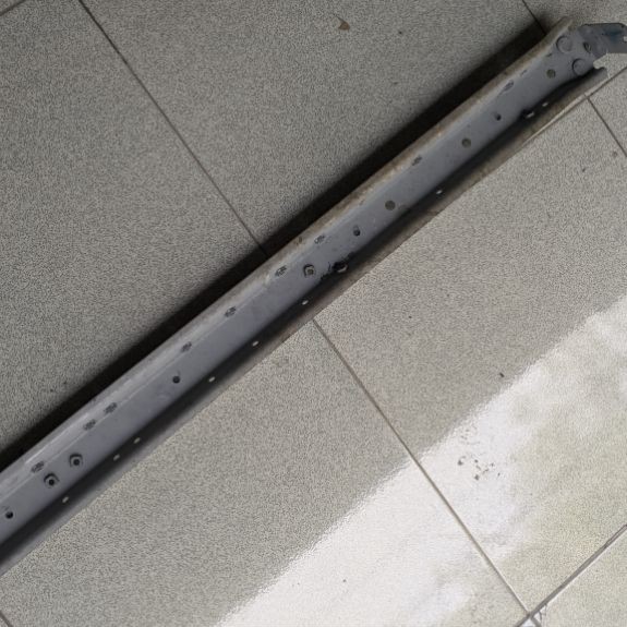 Sambungan Kerangka Dasbor Bawah Canter
