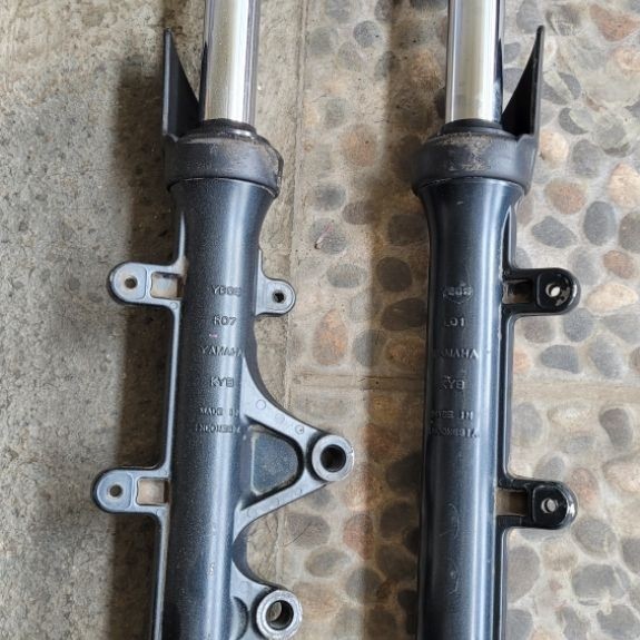 shock depan aerox 155 old