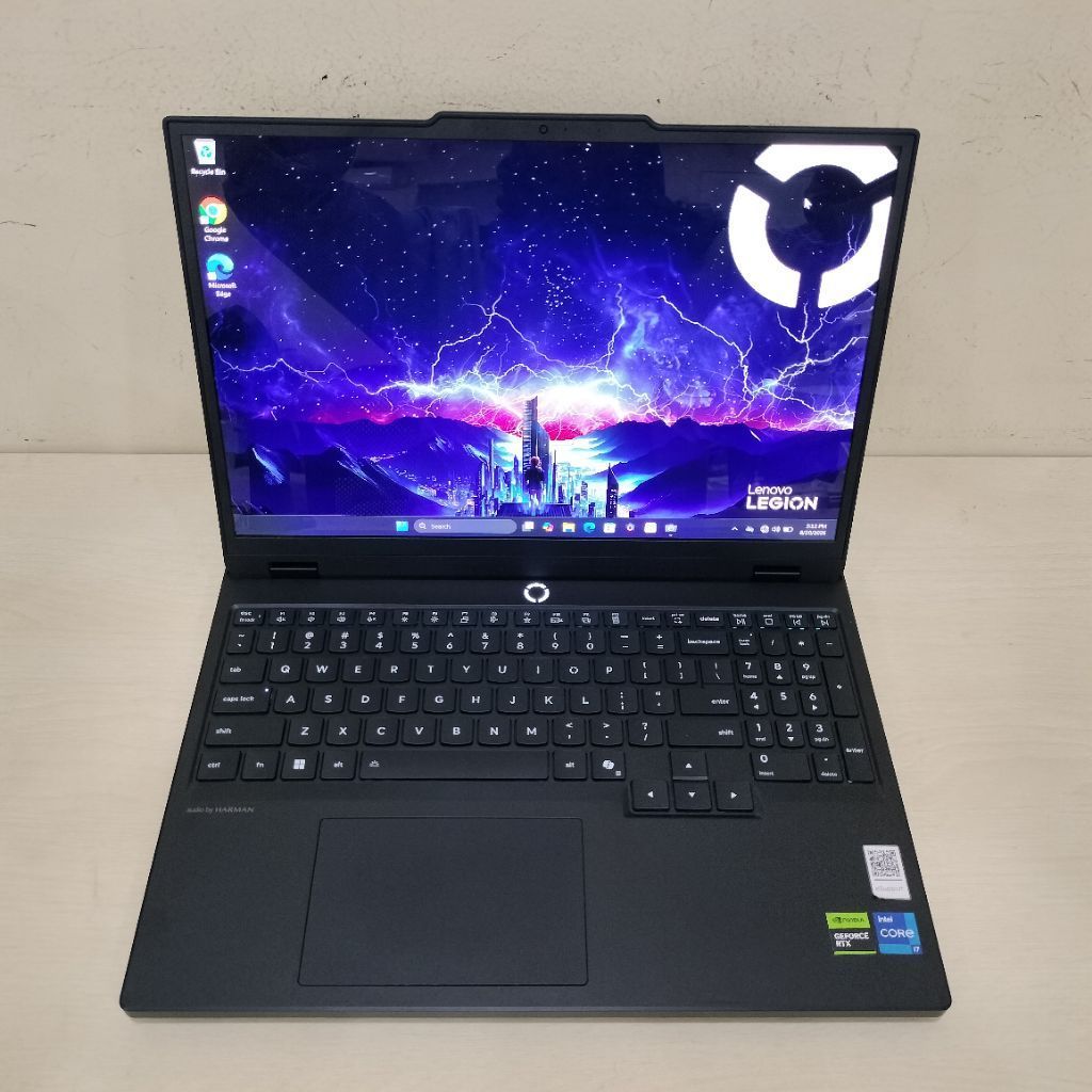 Lenovo Legion 5 83LY Intel Core i7-14700HX NVIDIA GeForce RTX 5050 Ram 24 SSD 512 R8YQF