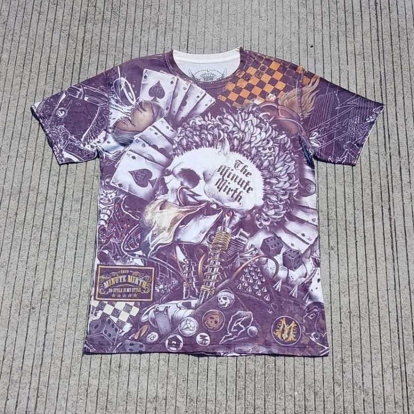 Minute Mirth Tee