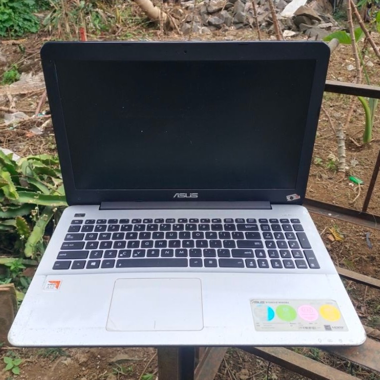 Laptop Gaming & Desain Graphics Asus X555Q Processor AMD A12-9720P Vga AMD Radeon R7