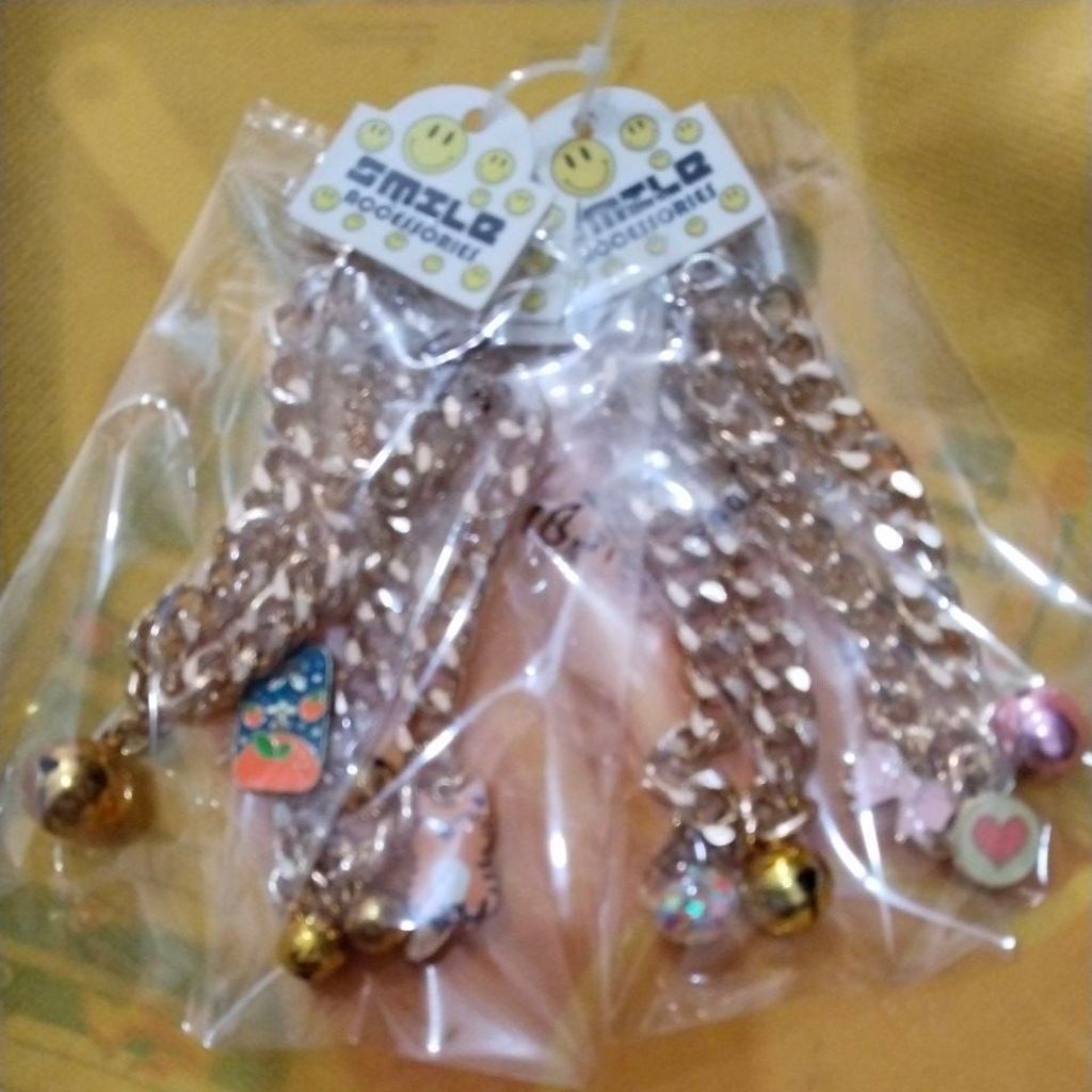 kalung rantai kucing