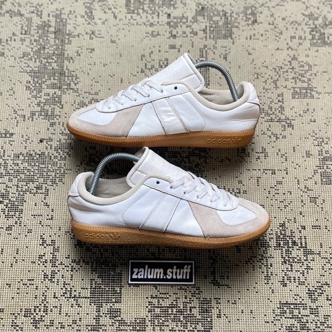 Adds. BW Army white gum 41
