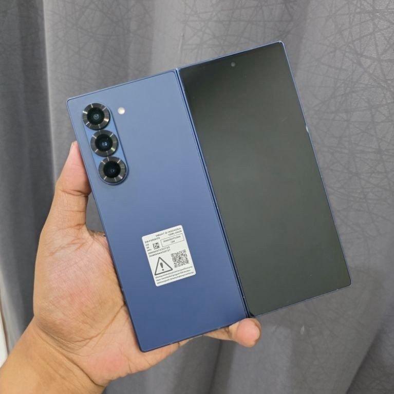 Handphone Hp Samsung Z Fold 6 5G 12/256 Second Seken Bekas Murah