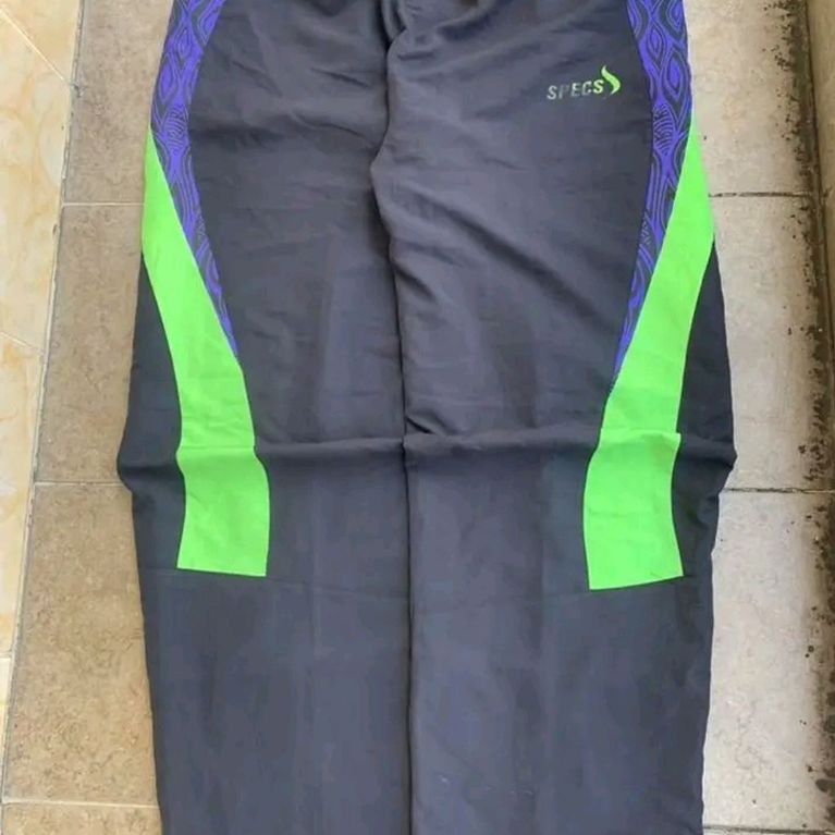 TRACKPANTS SPECS